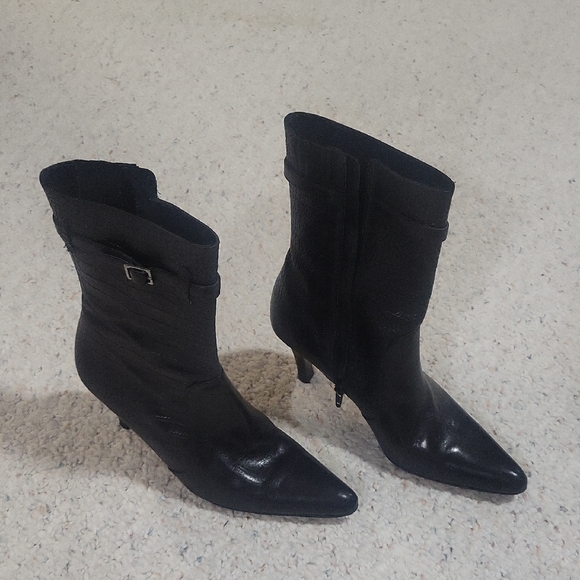 Brooks Brothers Elegant Black Women's Ankle Boots - Picture 1 of 6